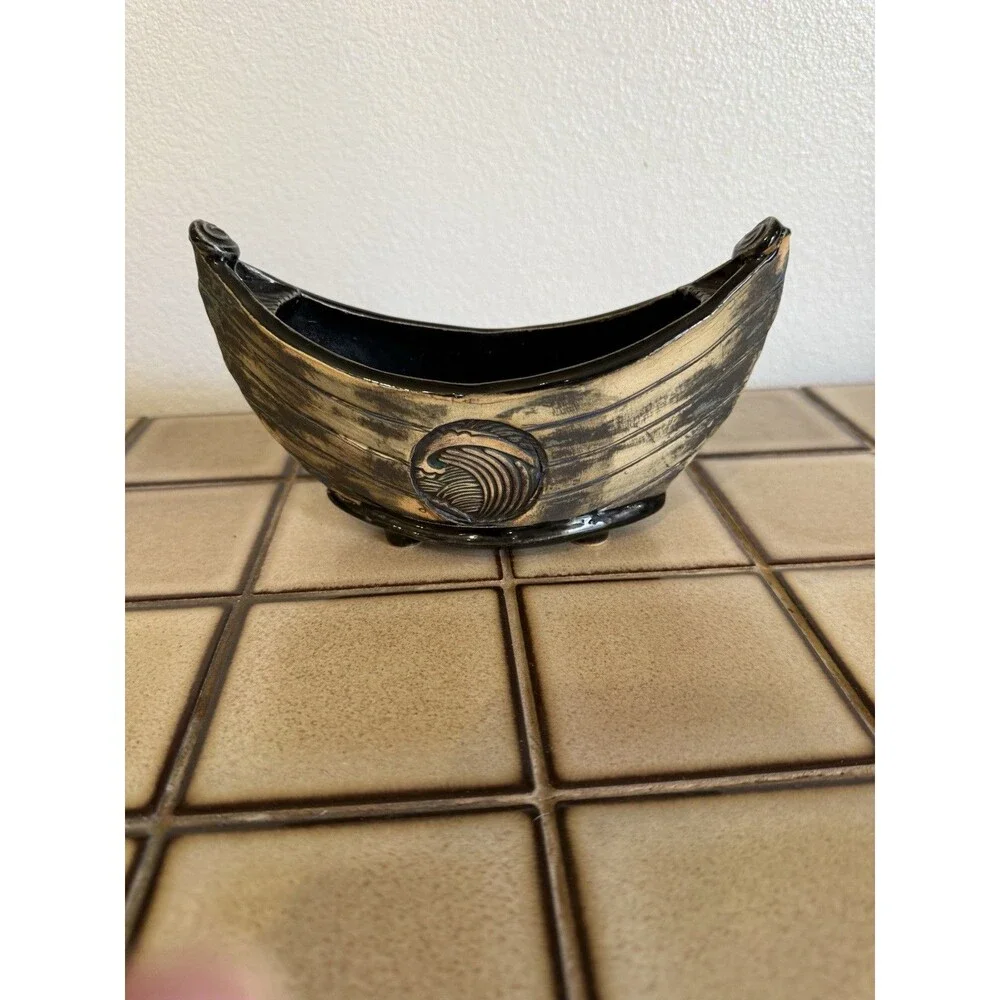 ICY ROAD Art Pottery Boat Planter Wave Motif Black Bronze Ceramic Cachepot 7
